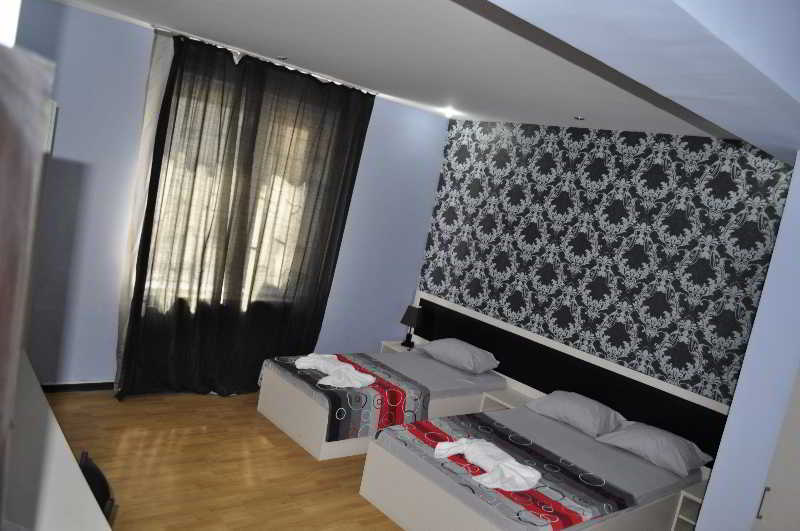 Hotel Cristal Palace Tbilisi Exteriör bild