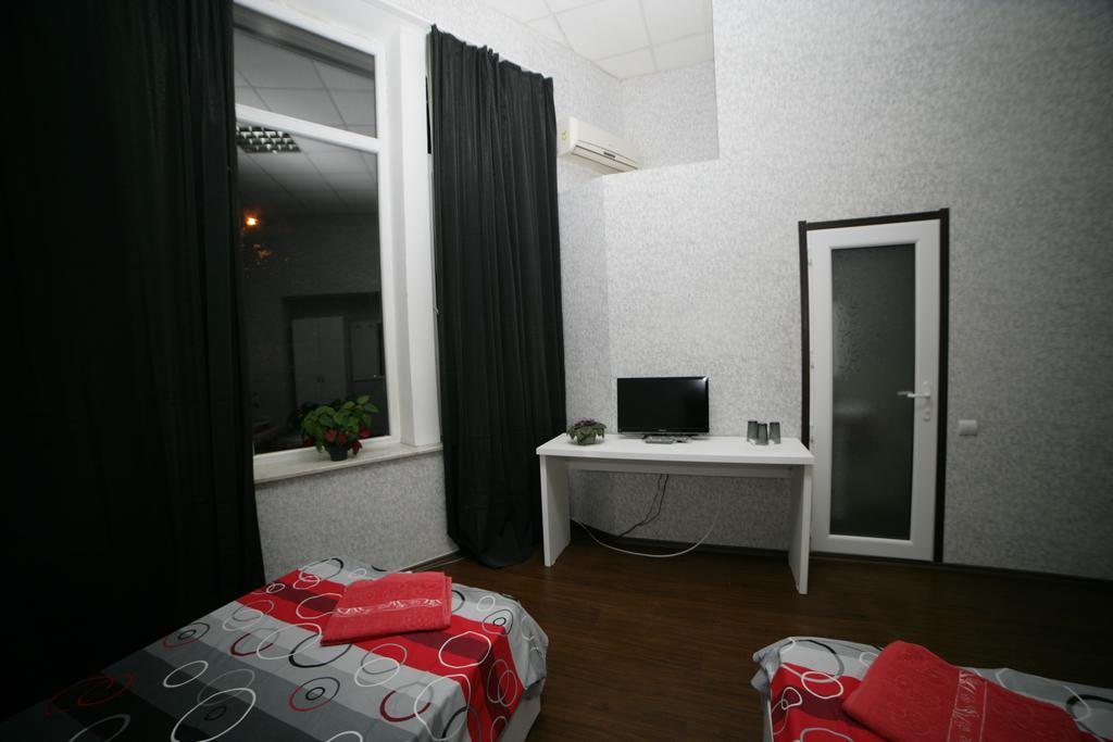 Hotel Cristal Palace Tbilisi Rum bild